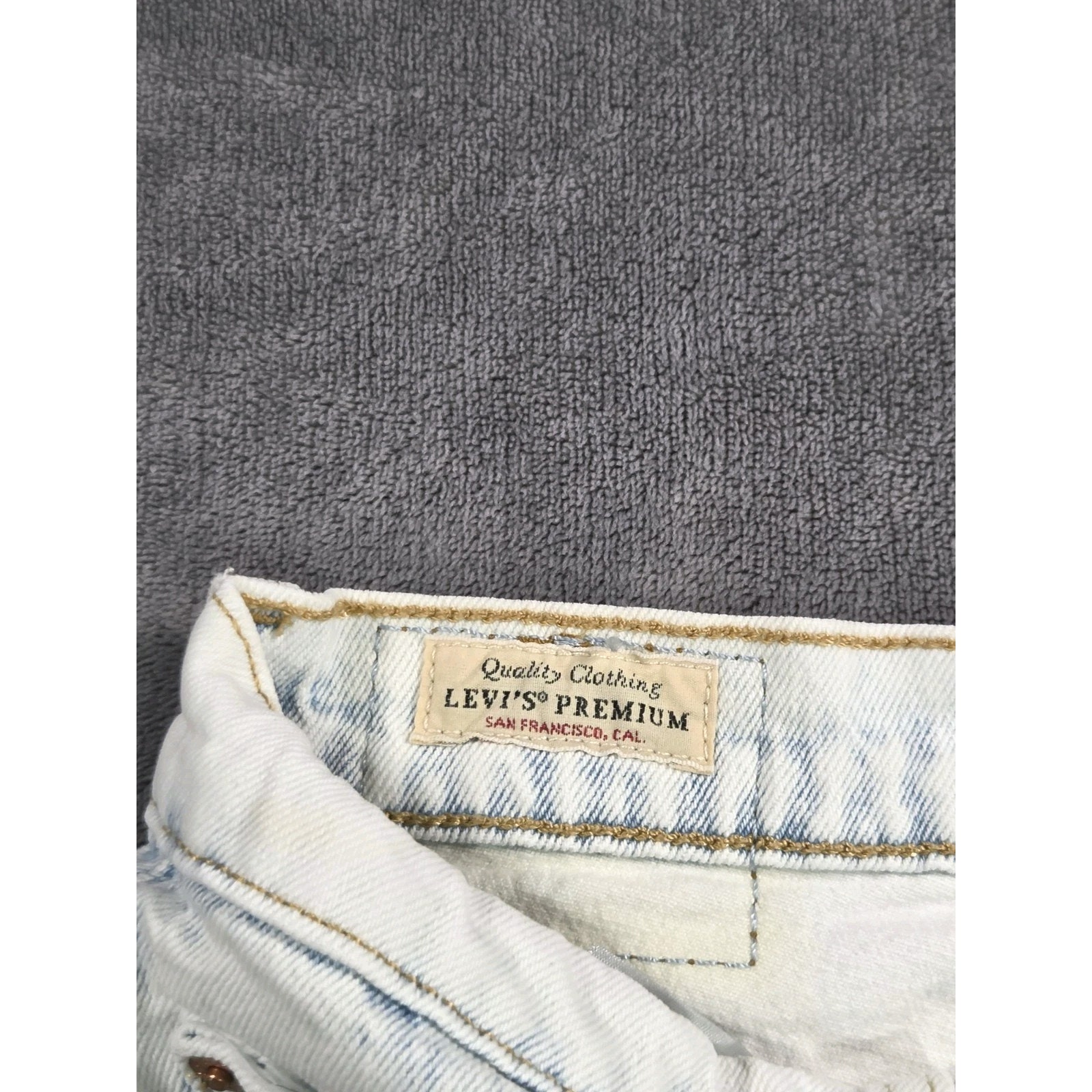 Levi’s 501 Premium Button Fly Sz 27x30 Straight Jeans Women’s White Cotton C7 — image 5 of 8
